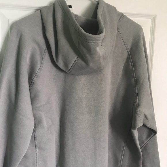 Adidas Gray Hoodie with two pockets brand new - Picture 6 of 6